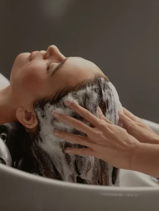 Qu’est-ce qu’un bon soin des cheveux ? Un article complet